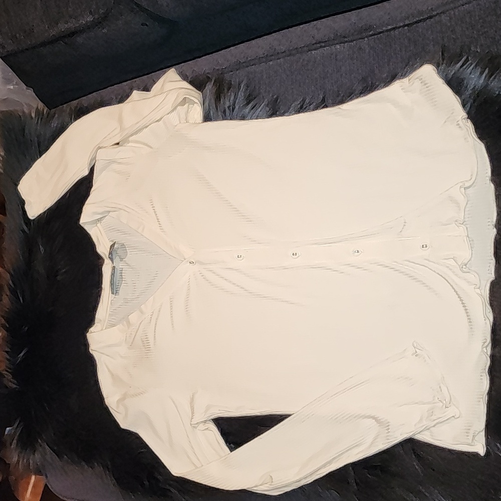 Tahari Cream Ribbed Button Down Tee, Size Small